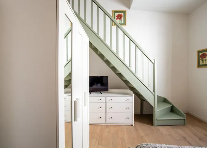 Monique-5 Minuti Dalla Stazione Florenz